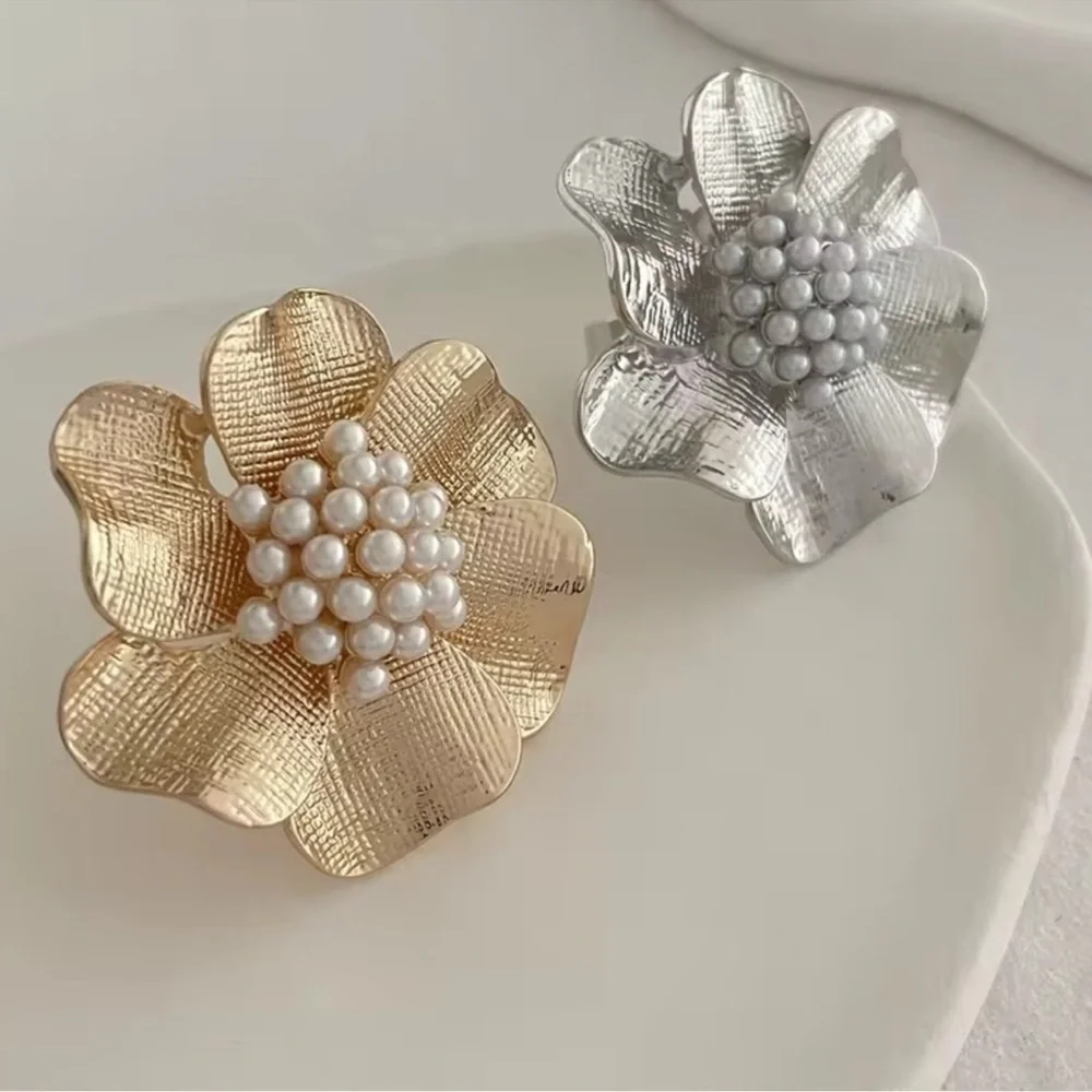 Vintage Flower Silver Pearl Adjustable Ring